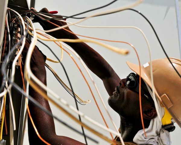 Rimborsi per ristrutturazioni impianti elettrici obsoleti